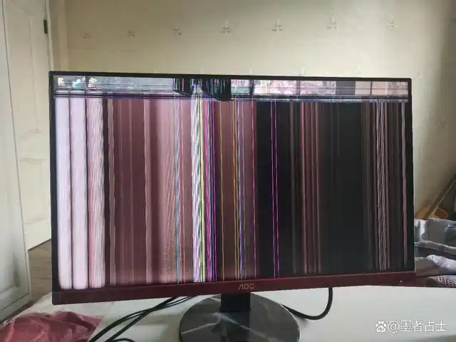 液晶显示器,电视被碰坏,开机花屏有破碎裂纹可以修吗?