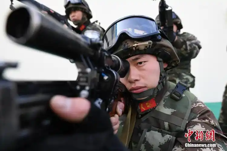 武警贵阳支队掀起节后练兵热