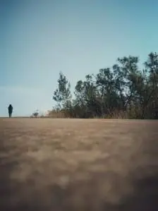 远走的是背影,留下的是思念