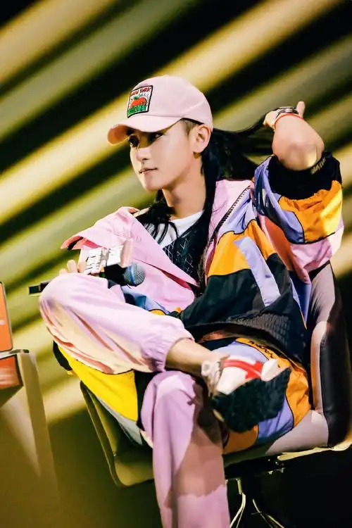 韬主理人@ykybtao-黄子韬本期突围赛回归营业.