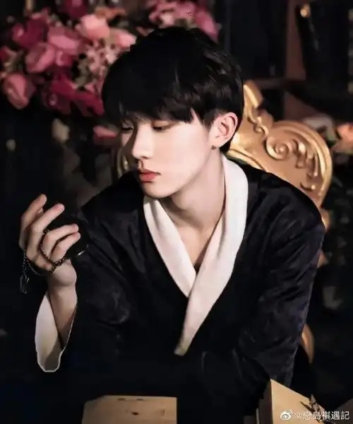 90前方高能预警98郑州蛊王已上线6015@时代少年团队长-马嘉祺