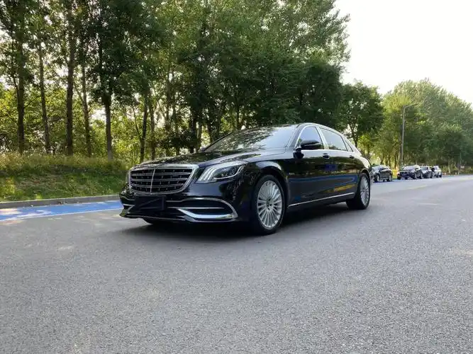 18年迈巴赫s450,大佬座驾,气场强大!