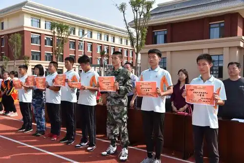 献礼祖国七十华诞 石家庄旅游学校成功举办跑操和内务评比活动