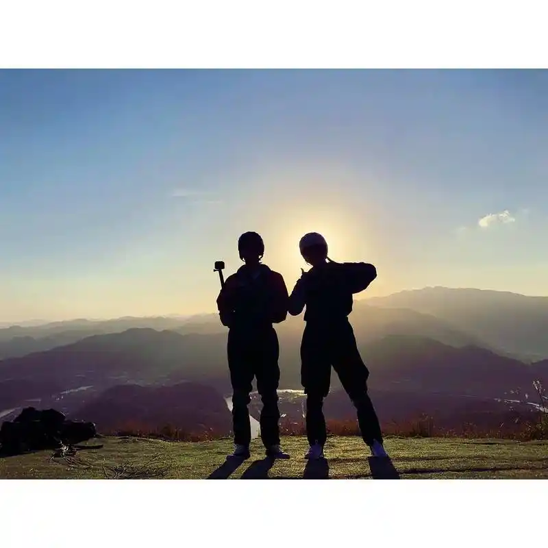 [新闻]180922 成种x成烈 滑翔伞兄弟"成军"?