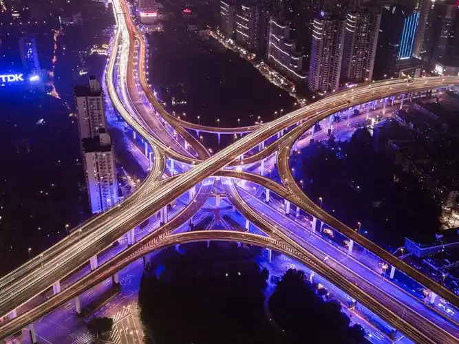公路,立交桥,晚上,城市,灯光 壁纸