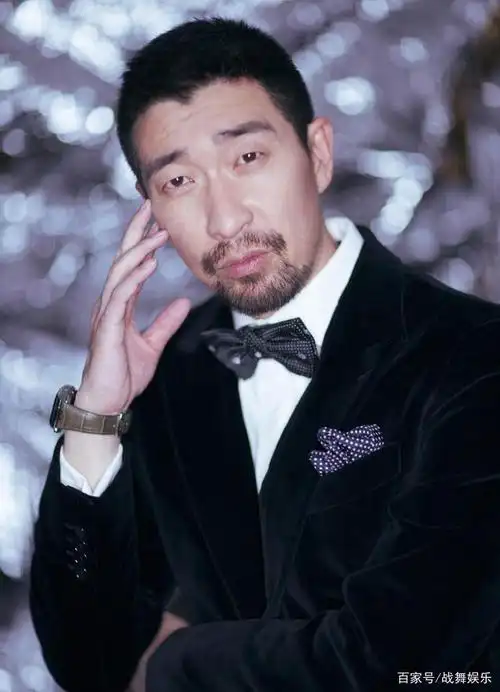 王千源:不靠演员父亲出名,自己获影帝,尽力弥补对妻女的亏欠