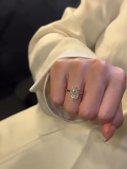 3克拉椭圆形钻戒78洗净铅华纯粹绽放一次