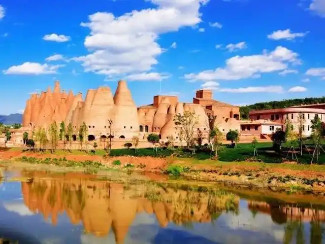 云南红河州十二大旅游景点,领略滇南自然风光,感受古城文化气息|石屏|