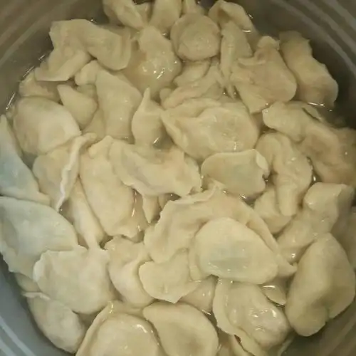 饺子煮好了,开吃!