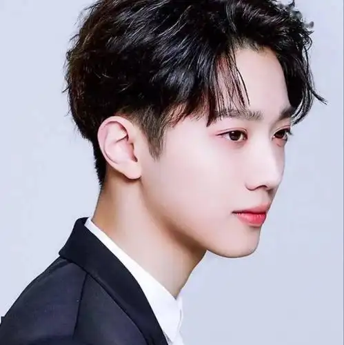 【微信头像】赖冠霖