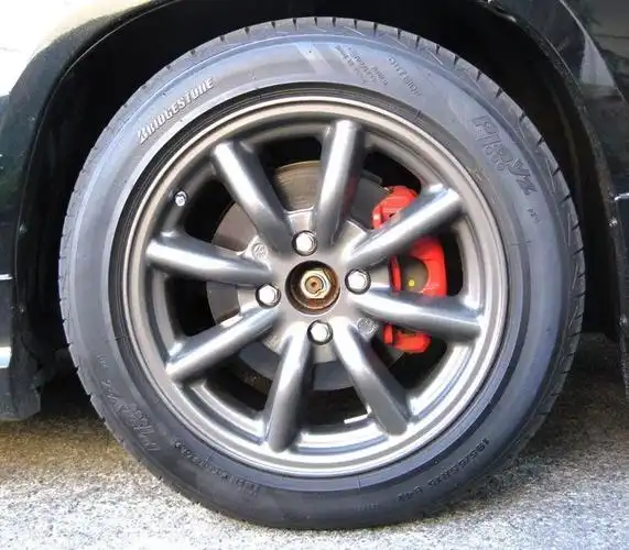 在藤原拓海的ae86上总会被忽略的一样东西