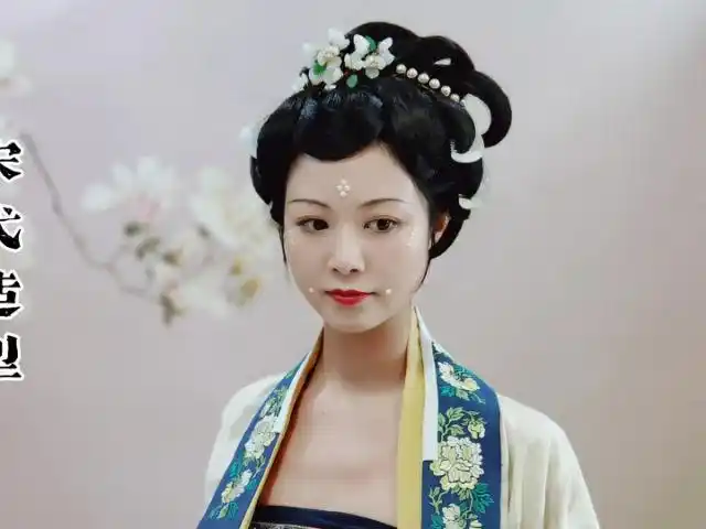 清新温柔宋代发型教程,教你做宋朝精致女孩