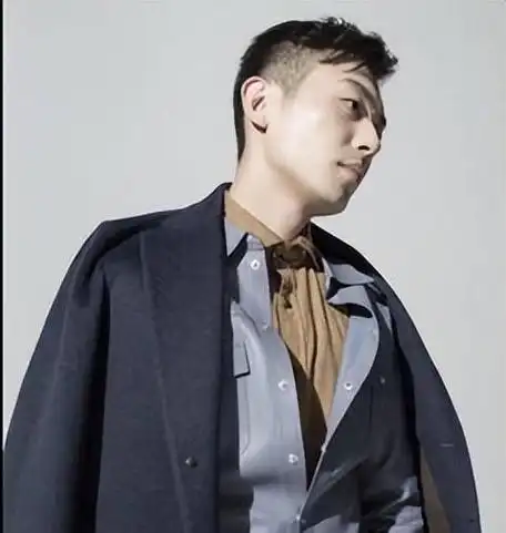 1米85的胡歌遇到1米80的朱亚文网友到底谁高是谁在说谎