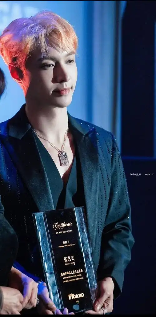 海外媒体报道张艺兴##张艺兴大航海4巡演官宣##张艺兴新歌shuffe