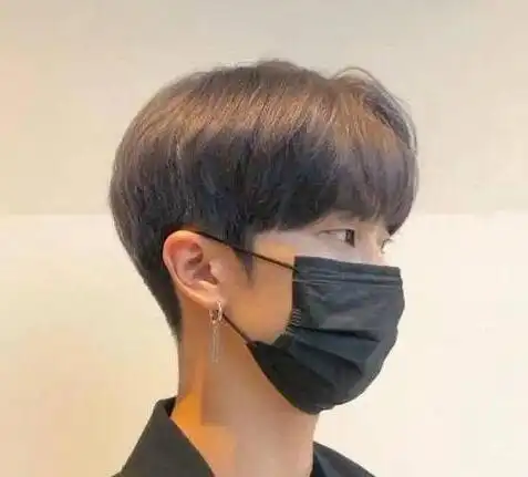 男生干净帅气的短发发型 不用烫染不用刻意打理