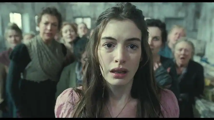 p>《悲惨世界》是由 a href="#" data-lemmaid="6824018">汤姆·霍伯