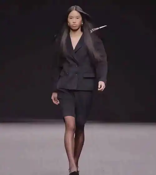 林希_林家菱_外貌