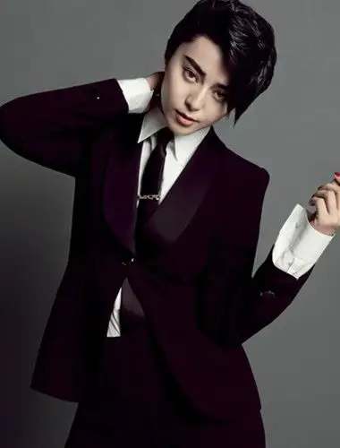 【图】范冰冰西装中性照图片太帅气 看她如何评价两性关系