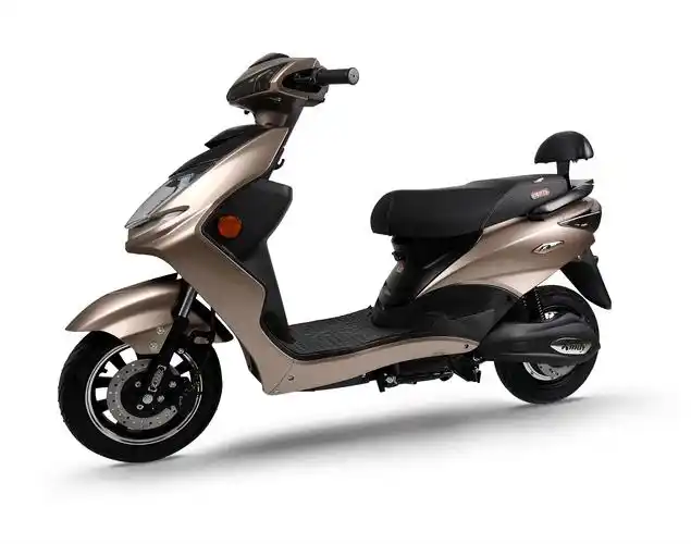 新的雅乐三代电动摩托车雅乐三代图片