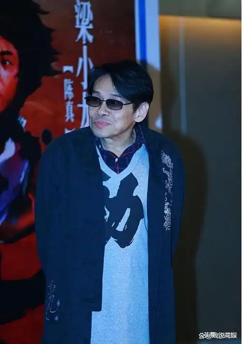 刘德华视之如父帮周润发解围泰迪罗宾的一生传奇而励志