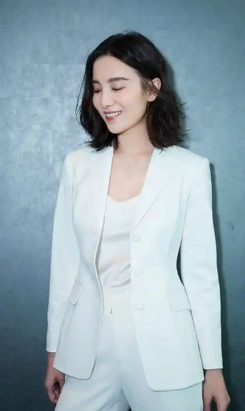 小宋佳:直言喜欢有才华的男人,41岁却依旧未婚_陈龙_关系_上海