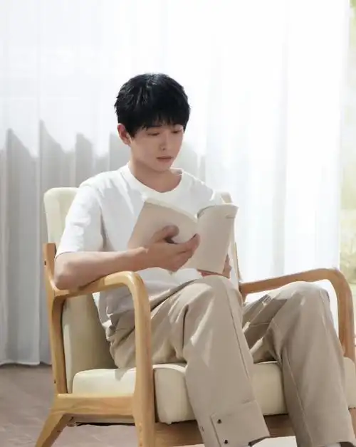 彭昱畅1025生日快乐