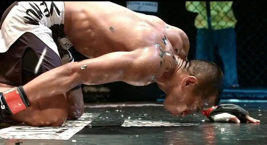 一战封神,张家辉凭一身肌肉获得全网认可,这样的身材你也能拥有_腾讯