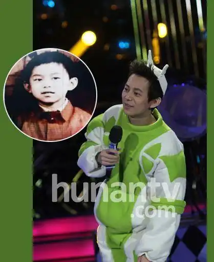 何炅小时候出黑板报 出好黑板报图片素材