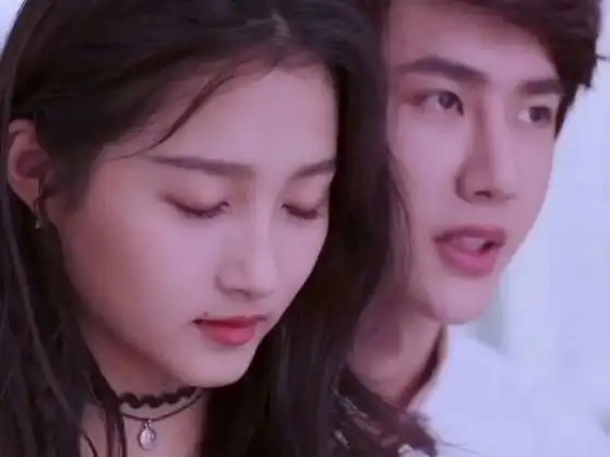 【王冠cp】【关晓彤王一博】大吵大闹的要走的人,总是