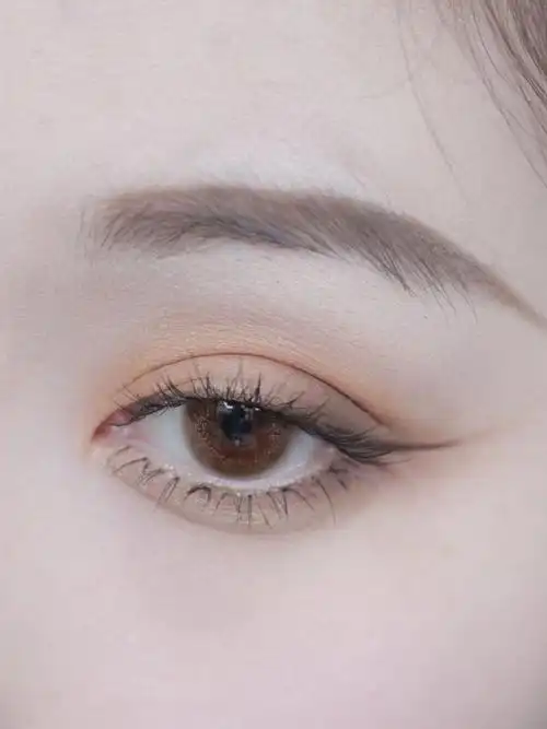 秋日温暖摩卡眼妆