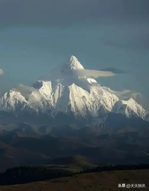 中国五条顶级自驾公路,远方和无尽的美景,都在路上