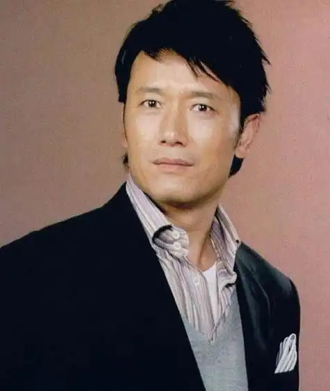 香港老牌男神近照有人七十多岁还神采奕奕有人60岁老态尽显