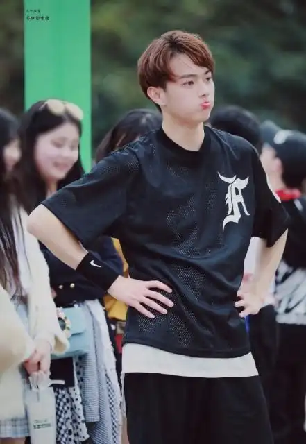 而且许凯的嘟嘴技术,绝对是强者中的强者!