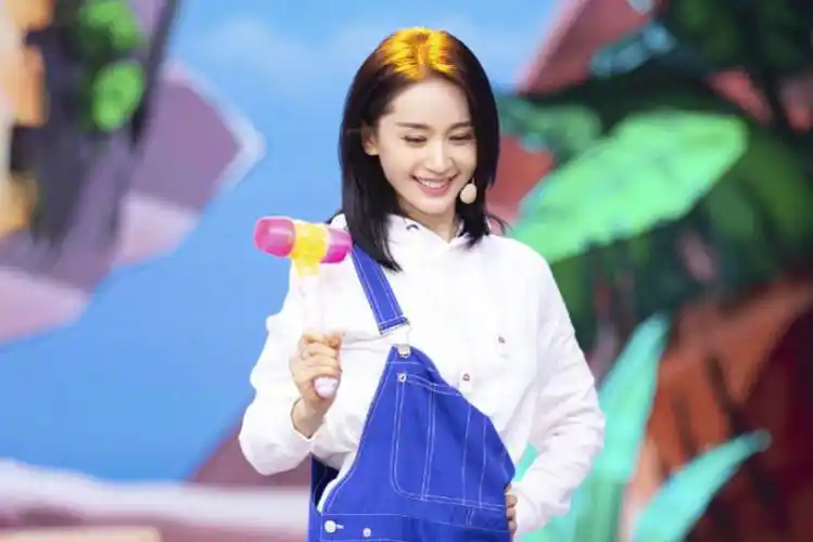 期待王子文在《快乐大本营》里的表现,相信王子文会带来很多的精彩的