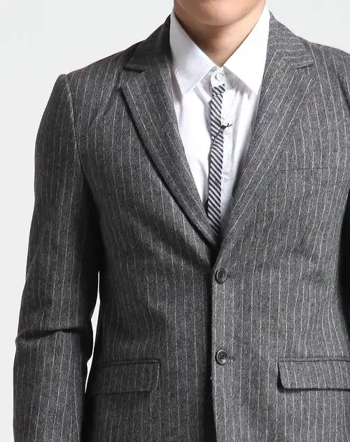 深花灰色帅气条纹长袖西装
