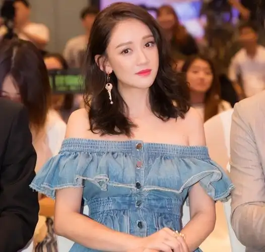 陈乔恩过年胖了快5公斤,明星身材管理引热议,美的标准不在体重