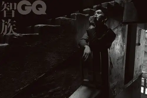 陈伟霆黑白影像