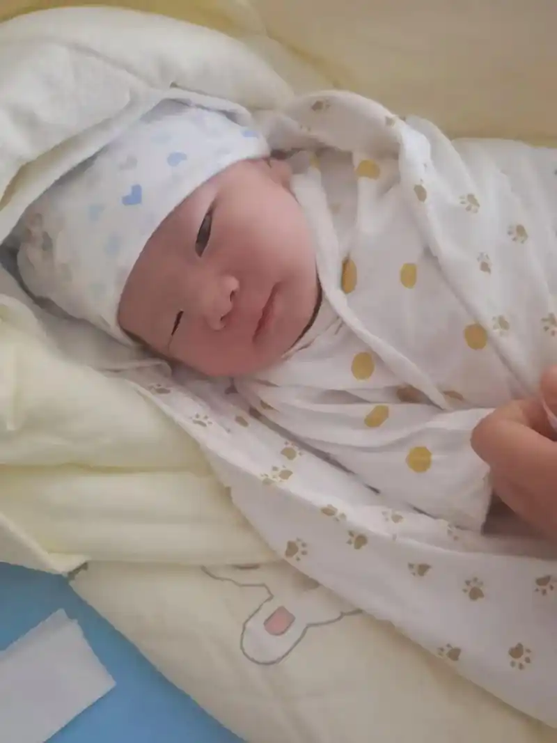 和四维一样样的#刚刚出生的小宝宝 #我的小男孩 #喜提人生新 - 抖音