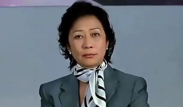 幸好,她深谙"知足常乐"的智慧.