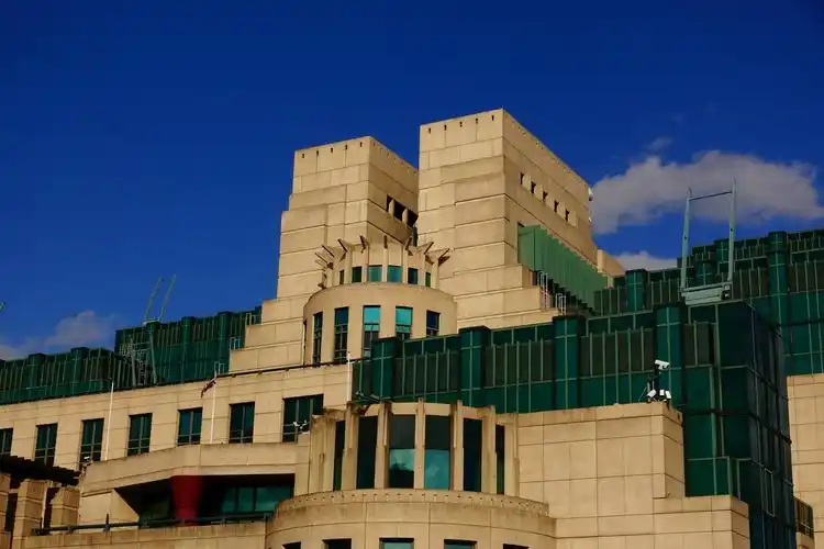 019处处留心英国军情六处总部大厦