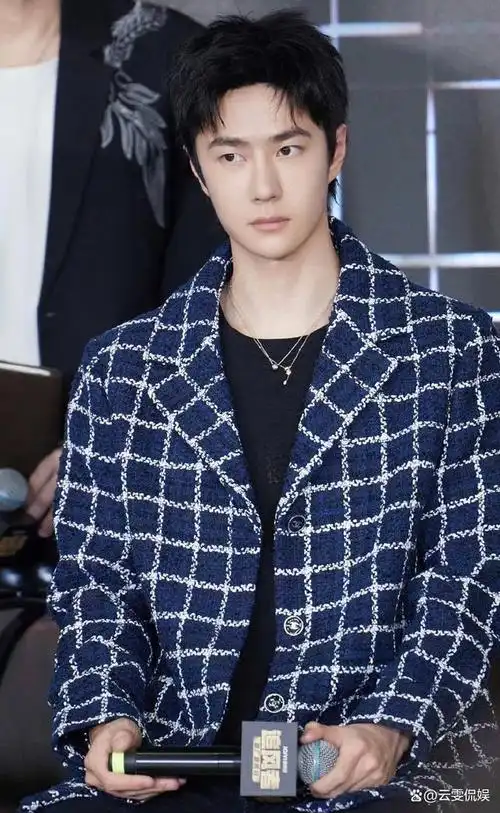王一博作为顶流艺人,他所受到的关注度是无可估量的