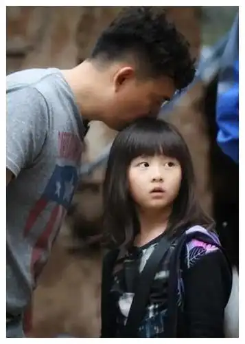 14岁身高追何炅,网友:吾家有女初长成|何炅|孙莉|身高_新浪新闻