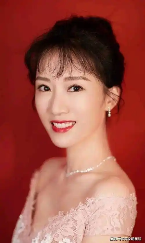 美女明星馆:李念写真赏