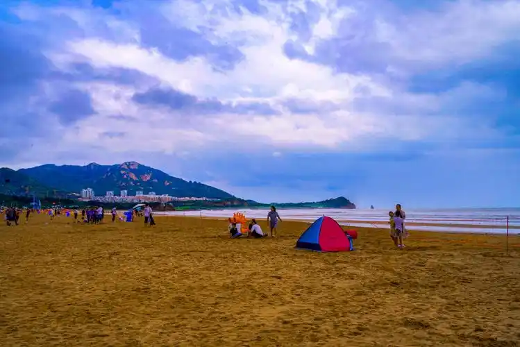 青岛石老人风景