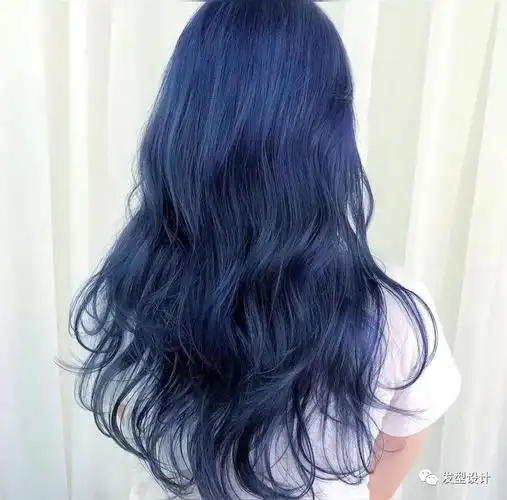 超显白的蓝色系发,高级又百搭.