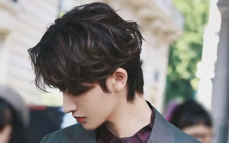 国产神颜idol朱正廷安利向浓颜系美少年