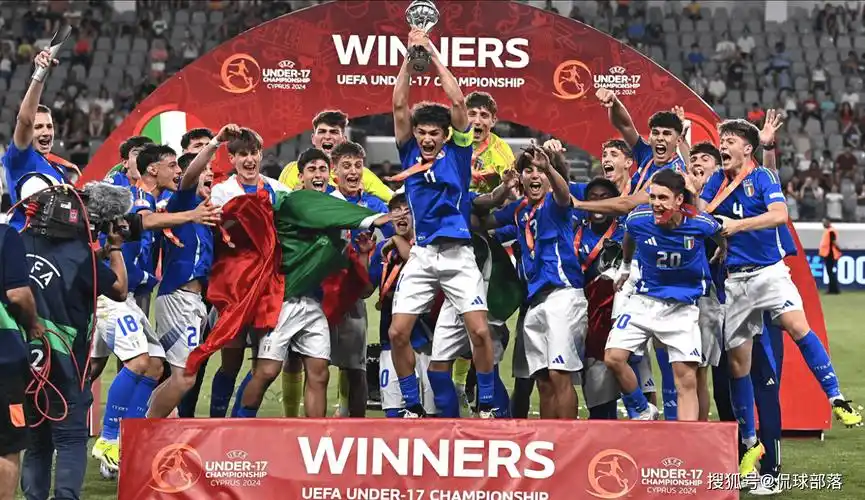 3-0!意大利大胜葡萄牙,结束42年苦等:首夺欧洲杯冠军,太燃了