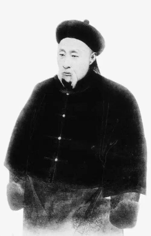 溥仪退位时地方上的九大总督是什么表现_张鸣岐_张镇