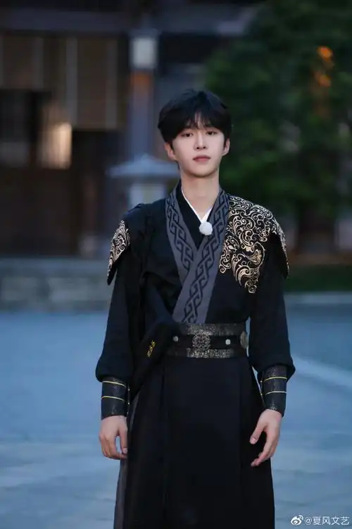 范丞丞奔跑吧古装造型剧照##范丞丞奔跑吧侠风剧照