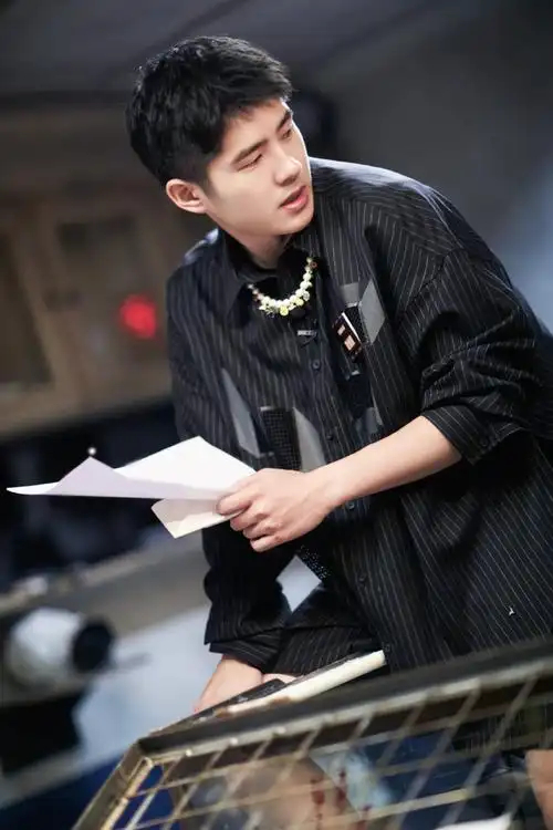 简介:刘昊然《密室大逃脱第二季》剧照图片,分享一组刘昊然图片给大家